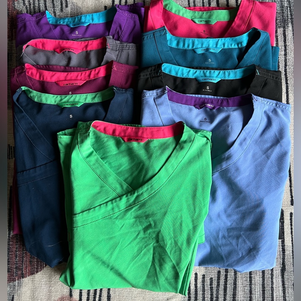 Women’s Carharrt Scrub Tops